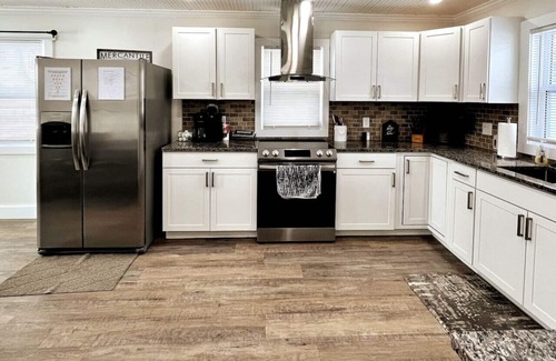 Otterbien Home Casa | 4936 Cincinnati Dayton Road · Remodeled Farm House with Plenty of Charm
