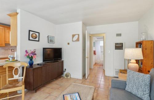 Carpinteria Apartamento | 4950 Sandyland Road #127 condo