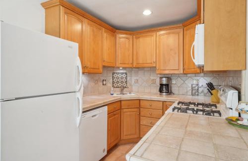 Carpinteria Apartamento | 4950 Sandyland Road #127 condo