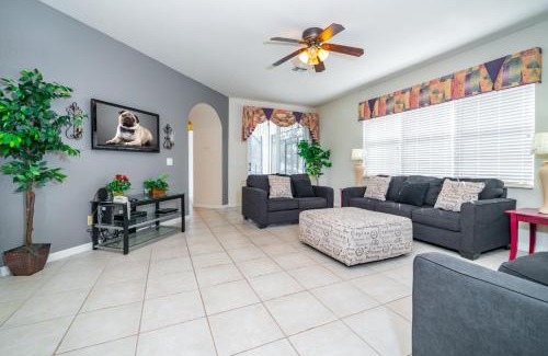 Trafalgar Village Casa | 4970PMS - Don Caster Home (B)