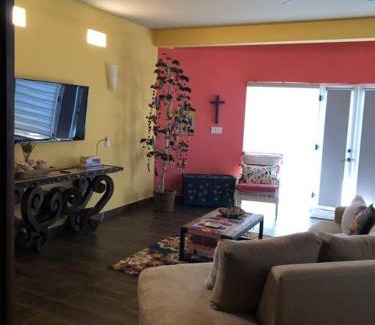 Cerritos Apartamento | 4AP Luxury 1 Bedroom 2 Bath Condo Pool Cerritos