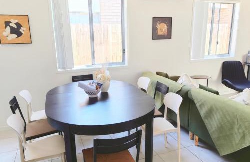 Coomera Casa | 4b2b Coomera Comfort Lodge Near Theme Park & Westfield