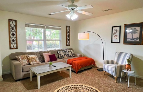 Greer Casa | 4B3B Comfortable & Peaceful Haven Extended Stays