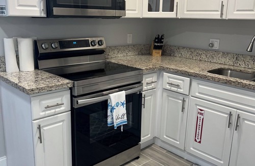 Central Fort Lauderdale Casa | 4BD/2BA Fort Lauderdale getaway w/WiFi and AC. Only few miles from beach