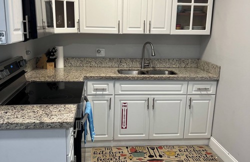 Central Fort Lauderdale Casa | 4BD/2BA Fort Lauderdale getaway w/WiFi and AC. Only few miles from beach
