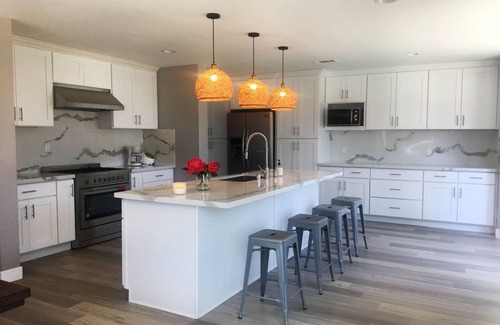 Westside Costa Mesa Casa | 4bd 3ba Modern House Disneyland & Beach