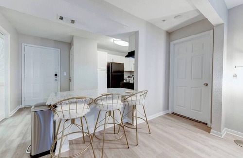 Pleasant Valley Apartamento | 4Bd/Br Close to Everything