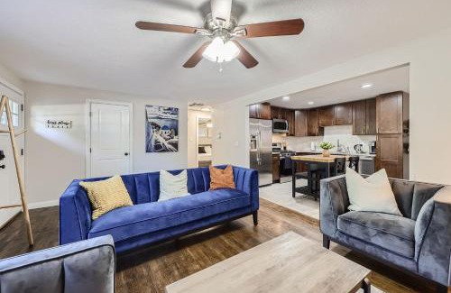 Lamar Heights Area Casa | 4BD - Hot Tub, BBQ, Games - 10 Mins to Olde Town