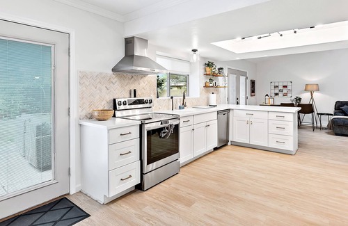 Dobson Ranch Casa | 4BD|Newly Remodeled✶Pool✶Your Desert Resort