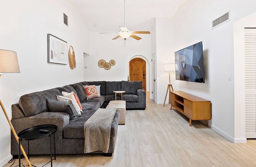 Dobson Ranch Casa | 4BD|Newly Remodeled✶Pool✶Your Desert Resort