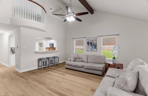 McKinney Casa | 4BD Spacious Home | Backyard, Pool, Jacuzzi