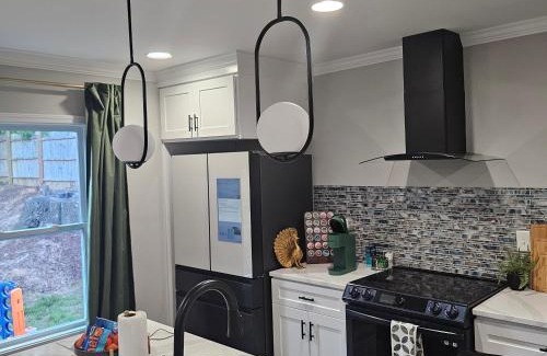 Durham Casa | 4BD with BBQ & Games - Duke, NCCU and Downtown Nearby