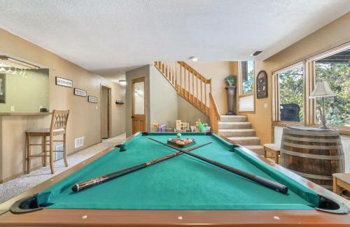 Woodmoor Casa | 4BD Woodland Lodge Pool Table Grill Dogs Welcome