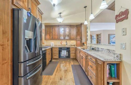 Woodmoor Casa | 4BD Woodland Lodge Pool Table Grill Dogs Welcome