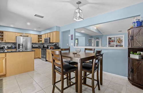 Gainesville Casa | 4bed 3bath pet friendly w/pool