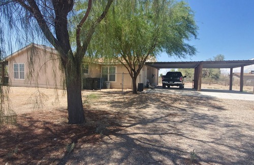 Surprise Casa | 4Bedrm House + Horse Facilities