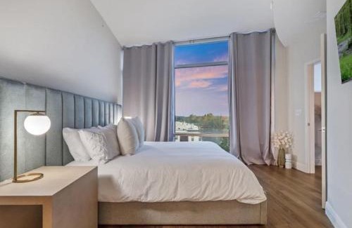 South Eola Apartamento | 4Bedroom/2bath 2100sq ft Thorton Park Master Suite