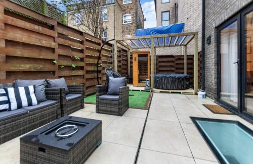 Cantelowes Apartamento | 4Bedroom, 3Bath Retreat with Extra Toilet & Private Garden Oasis