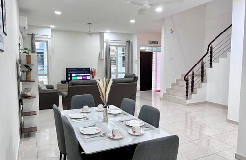 Kuah Casa | 4Bedroom Simfoni Langkawi Homestay