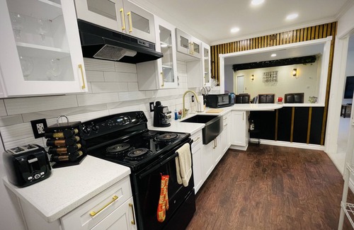 Rancho Bernardo Casa | 4beds 2.5baths 5min. drive to Rancho Bernardo Inn, Clubhouse, Starbucks, etc,.