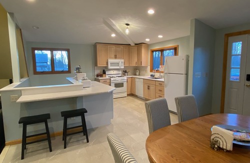 Sturgis Casa | 4BR / 2. 5 BA Alquiler de vacaciones para familias rodeado de 2. 5 acres arbolados