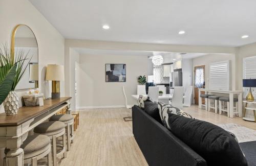 Lynwood Casa | 4BR-2B Near LAX, SoFi, & Disney