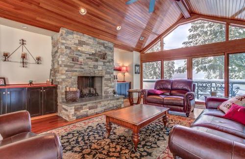 Coeur d'Alene Apartamento | 4BR 3 and half Bath with Spa Whirlpool and Playground for 14 guests