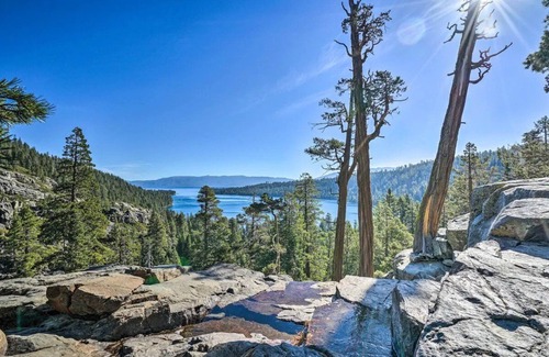 South Lake Tahoe Casa | 4BR/3BA house with mountain views