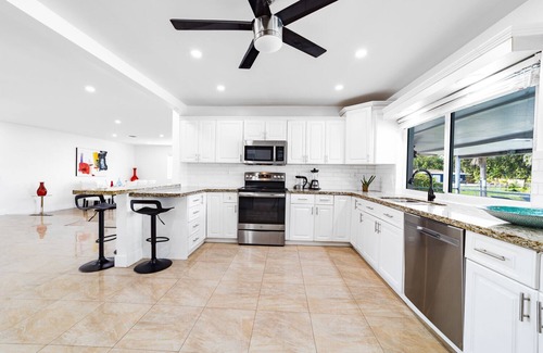 North Miami Beach Villa | 4BR/3BA Miami Welcoming Waterfront Wonder w/ Pool!