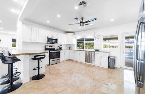 North Miami Beach Villa | 4BR/3BA Miami Welcoming Waterfront Wonder w/ Pool!
