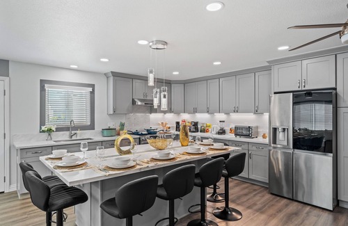 Mira Mesa Casa | 4-Bed 3-Bath House, King Bed, Gated Yard, Parking, Ranch