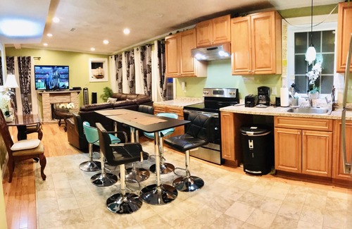 Quincy Apartamento | 4BR WOLLASTON BEACH / 15min a Boston / Nuevo / Niza / Seguro y bastante ubicación