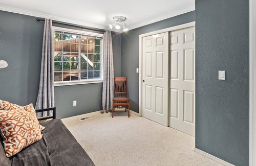 Woodinville Casa | 4BR at 171st Place Northeast