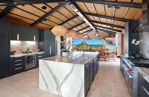 Koloa Casa | Nueva casa personalizada inspirada en Bali en Kainani