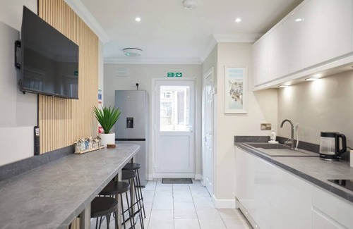 Norwich Casa | 4BR Barnesdale Road for Long Term Stay and Workers