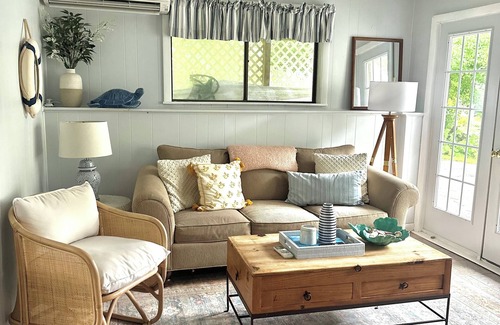 Charlestown Casa | 4BR Coastal Cottage con playa privada