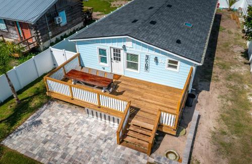 Palm Coast Casa | 4br Coastal Cottage W Golf Cart, Kayaks, Pool