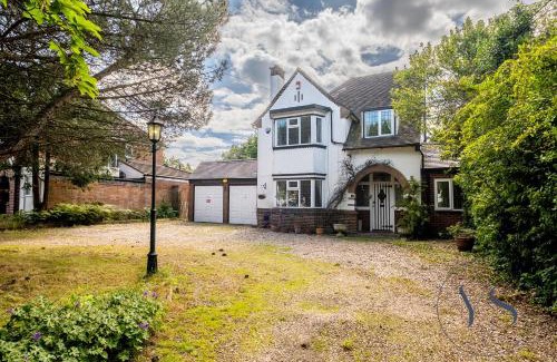 Marston Green Apartamento | 4BR Cottage, Parking, NEC, Birmingham Airport