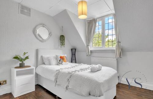 Marston Green Apartamento | 4BR Cottage, Parking, NEC, Birmingham Airport