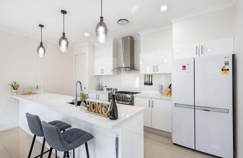 Surfers Paradise Casa | 4BR Cozy house 5mins to beach