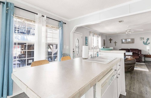 Briarcliffe Acres Casa | 4BR + Deck | Ramp Access + Soaking Tub, Golf Cart