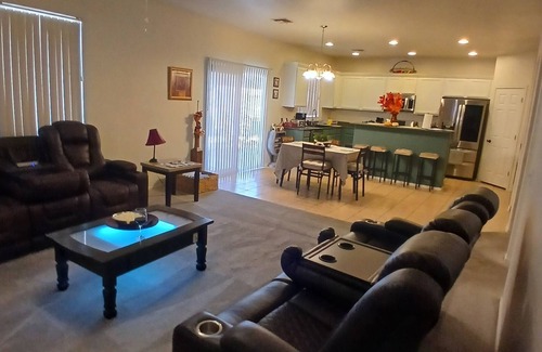 Drexel Heights Casa | 4BR Desert Sky๑⁠๑46-jet spa๑⁠๑Presidio Neighborhood๑⁠๑Casino Del Sol๑⁠๑Top Host