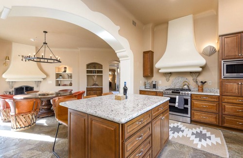 Carefree Casa | 4BR Estate w/ Casita + Pickleball Court + Pool
