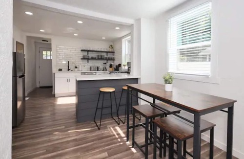Ogden Casa | 4BR Home, 3min to dtwn, hiking, 30 min to MTNs/Ski