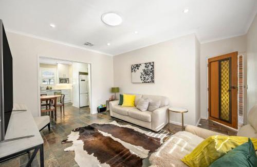 Fullarton Casa | 4BR Home in Fullarton