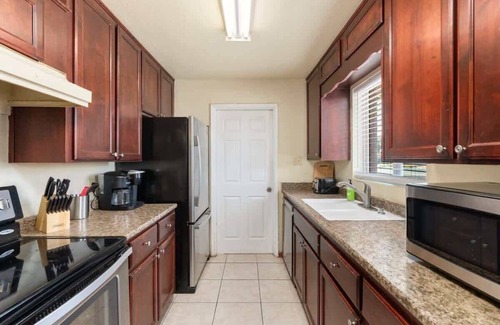 Encanto Casa | 4BR Home | Near Downtown & Phoenix Light Rail