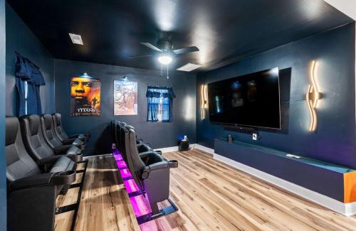 Hamilton Casa | 4BR Home Theater near Spooky Nook Sports Complex