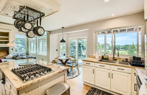 Scenic Heights Casa | 4br home with Mountain Views - Central to Arvada, Golden, Boulder & Denver