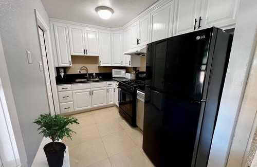 Bay Ho Casa | 4BR House Hot Tub BBQ near SeaWorld