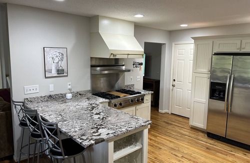 Westminster Casa | 4BR house located on beautiful Lake Hartwell, 30 min. from Clemson University.